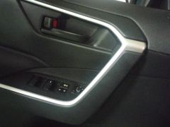 Toyota Wildlander 2.0L 2WD Leading Edition - фото 13