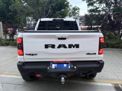 Dodge ram Edition1500 5.7 - фото 9