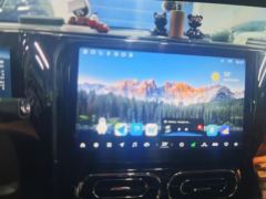 Leapmotor C11 EREV 300 Exclusive Edition - ფოტო 17