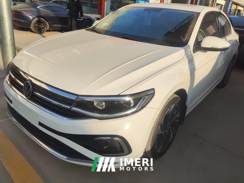 Volkswagen Bora 200TSI PRO Edition