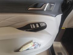 Denza D9 DM-i 970 4WD Flagship Edition - ფოტო 13
