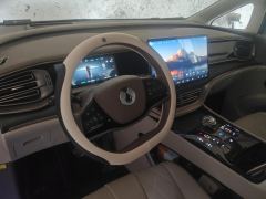 Denza D9 DM-i 970 4WD Flagship Edition - ფოტო 16