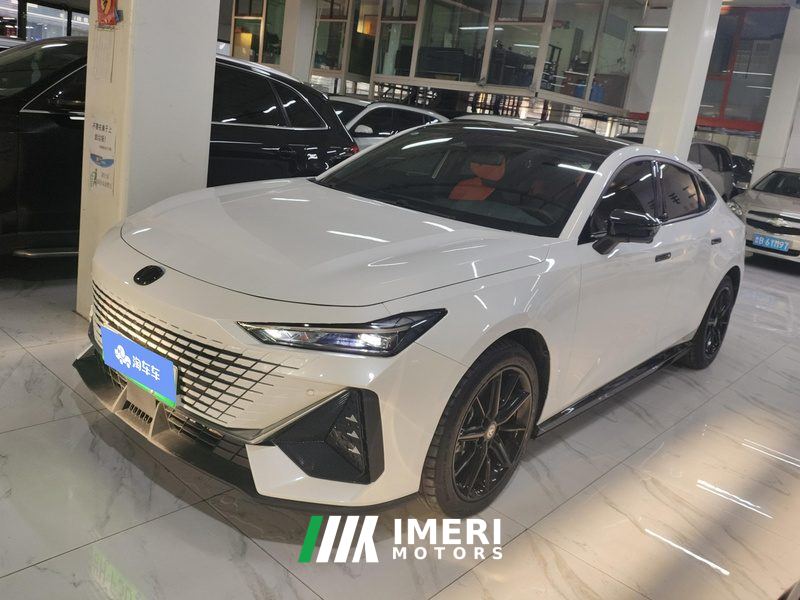 Changan UNI-V Zhidian iDD 1.5T 113km Smart cool type - ავტომობილი ჩინეთიდან