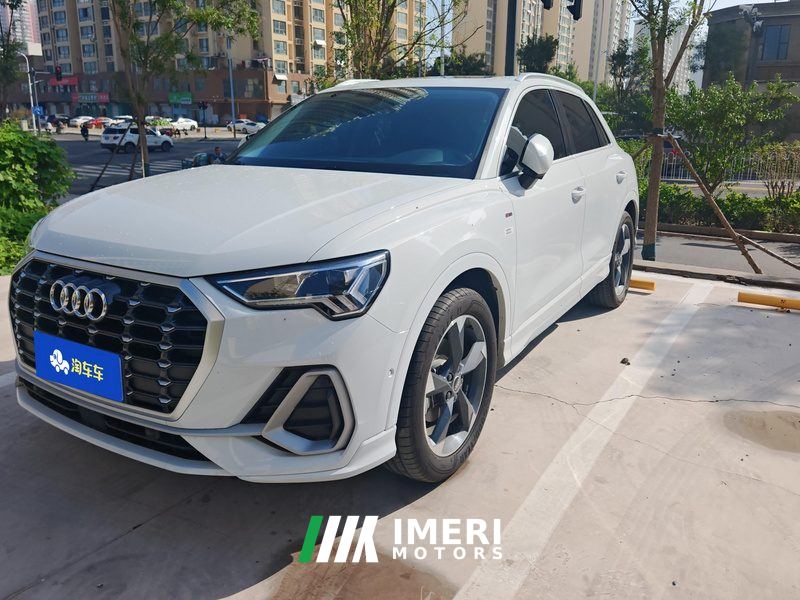 Audi Q3 35 TFSI Fashion Dynamic - car from China