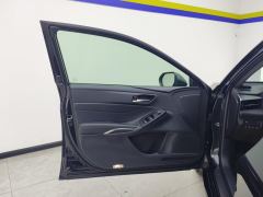 Toyota Avalon Dual-Engine 2.5L E-CVT Luxury Edition - photo 12