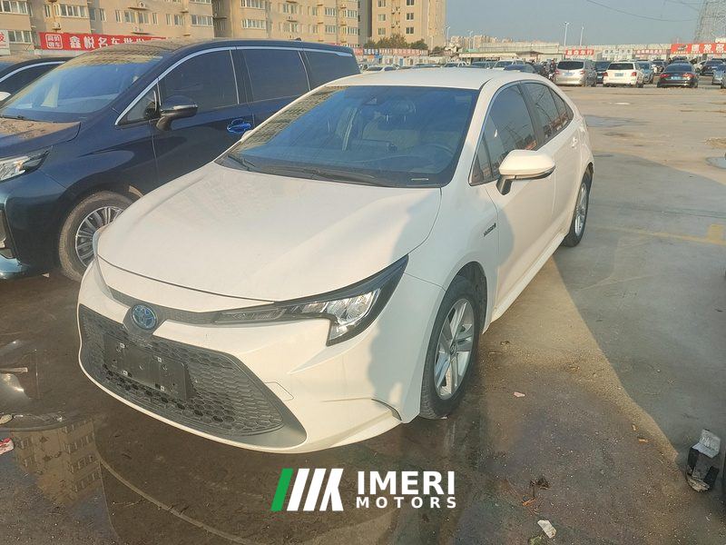 Toyota Levin Dual-Engine 1.8L Leading Edition - автомобиль из Китая