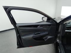 Volkswagen Passat 330TSI Elite Edition - фото 12