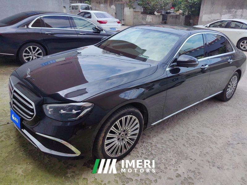 Mercedes-Benz E Class E-Class Facelift E 300 L Luxury