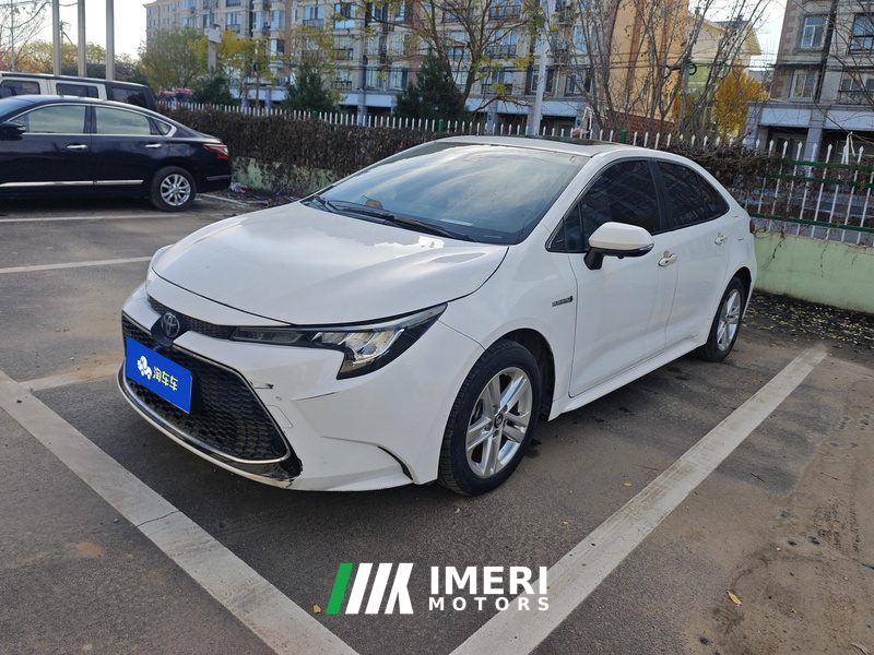 Toyota Levin Dual-Engine 1.8L Luxury Edition - автомобиль из Китая