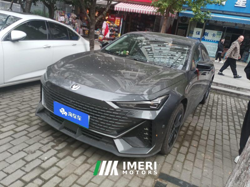 Changan UNI-V Zhidian iDD UNI-V iDD 1.5T 113km Version - автомобиль из Китая