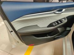 Geely Xingui Xingrui 2.0T Prestigious Edition - ფოტო 12