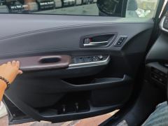 Toyota Sienna Dual-Engine 2.5L Platinum Edition - ფოტო 12
