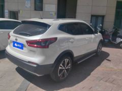 Nissan Qashqai 2.0L Luxury Edition - фото 2