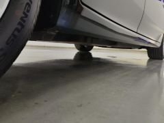Toyota Avalon Dual-Engine 2.5L XLE Prestige Edition - ფოტო 10