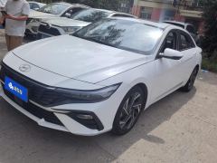 Hyundai Elantra 1.5L CVT Elite Edition - фото 1