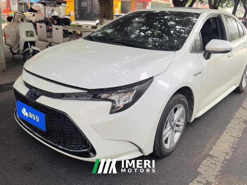 Toyota Levin Dual-Engine 1.8L Luxury Edition - автомобиль из Китая