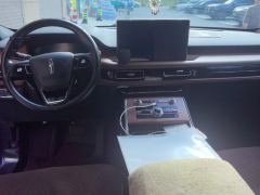 Lincoln Flying Spur 3.0T AWD Edition - photo 16