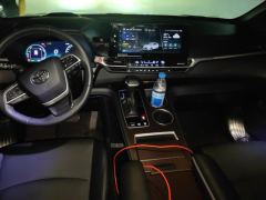Toyota Gravia Dual-Engine 2.5L 2WD Premier Plus Edition - ფოტო 16