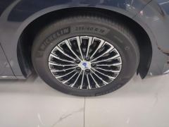Denza D9 DM-i 970 4WD Flagship Edition - фото 6
