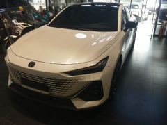 Changan UNI-V 1.5T Premium - photo 1
