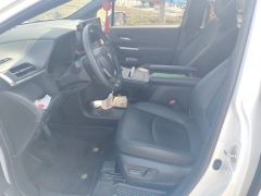 Toyota Gravia Dual-Engine 2.5L 2WD Premier Plus Edition - photo 14