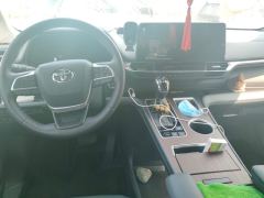Toyota Gravia Dual-Engine 2.5L 2WD Premier Plus Edition - photo 16
