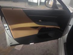 Lexus ES 200 Excellence Edition - ფოტო 12