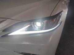 Lexus ES 200 Excellence Edition - ფოტო 4