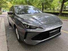 Roewe MG i5 1.5L CVT Luxury - фото 2