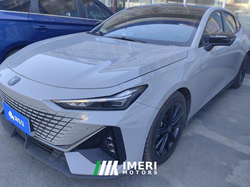Changan UNI-V 1.5T Premium Version - ავტომობილი ჩინეთიდან