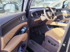 Denza D9 EV 600km 4WD Flagship Edition 7-seater - фото 12