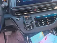 Honda Elysion e:HEV 2.0L Luxury Edition - ფოტო 19