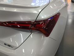 Toyota Avalon Dual-Engine 2.0L Luxury Edition - ფოტო 5