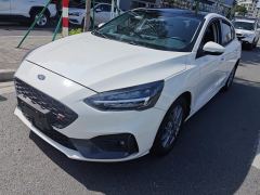 Ford Focus EcoBoost 180 Version - photo 1