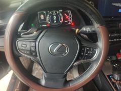 Lexus ES 200 Excellence Edition - фото 18