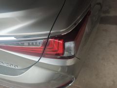 Lexus ES 200 Excellence Edition - фото 5