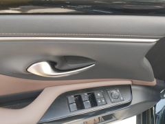 Lexus ES 300h Excellence Edition - ფოტო 13