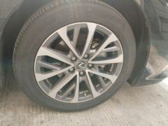 Lexus ES 300h Excellence Edition - ფოტო 6
