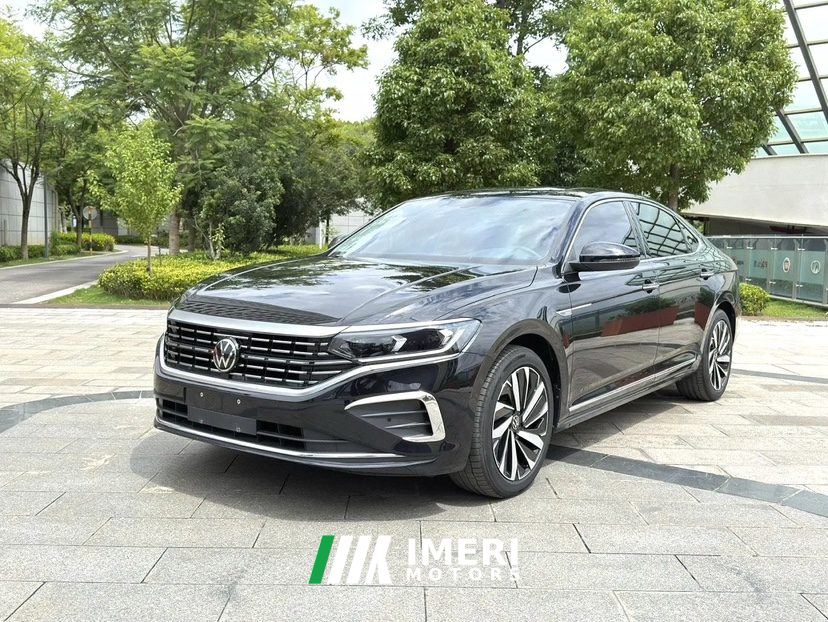 Volkswagen Passat Distinguished Edition 380TSI Longteng Edition
