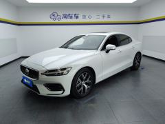 Volvo S60 B4 Smart Luxury Edition - photo 1