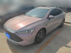 BYD Qin PLUS DM-i 55km Flagship - ფოტო 1