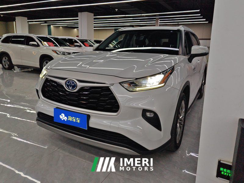 Toyota Highlander Dual-Engine 2.5L 4WD Knight Edition 7-seater