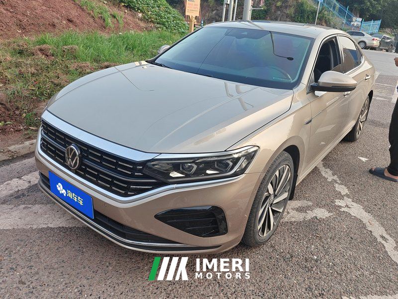 Volkswagen Passat 330TSI Luxury Edition - автомобиль из Китая