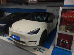 Tesla Model Y Facelift 660km Long Range AWD - photo 1