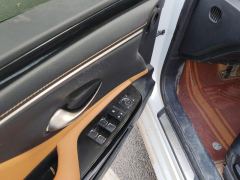 Lexus ES 300h Excellence Edition - ფოტო 13