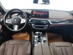 BMW 5 Series Facelift 525Li M Sport Package - ფოტო 16