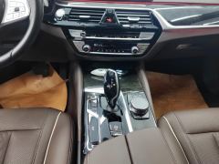BMW 5 Series Facelift 525Li M Sport Package - ფოტო 19