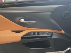 Lexus ES 200 Excellence Edition - фото 13