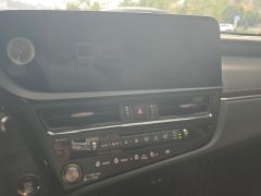Lexus ES 200 Excellence Edition - фото 17