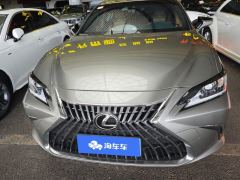 Lexus ES 200 Excellence Edition - фото 3